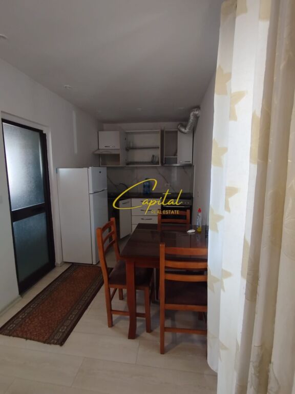 APARTAMENT ME QIRA 1+1 YZBERISHT 35.000 LEKE