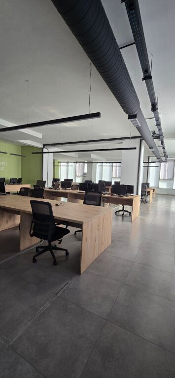 AMBIENTE PER UFFICI 750 m2, ASTIR