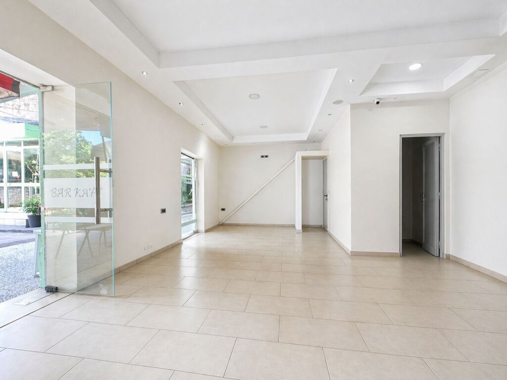 Ambjent 51 m2 per qira tek vasil shanto