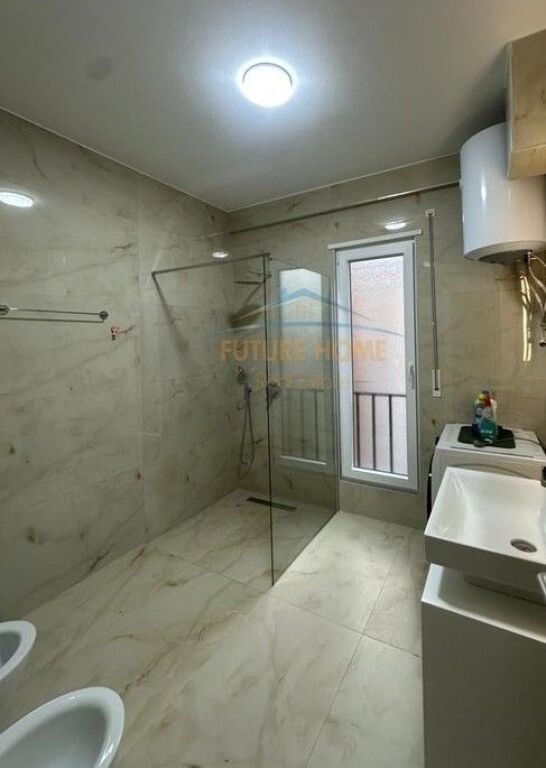 Qera, Apartament 2+1+2, Shkolla e Kuqe , Tirane.