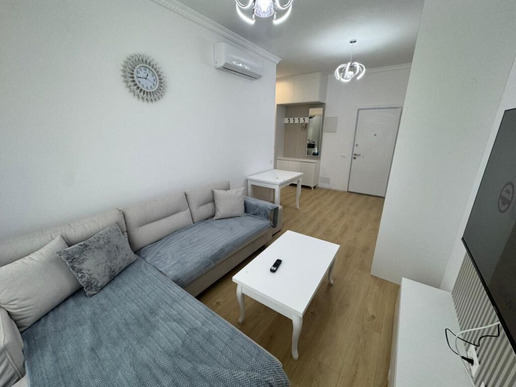 🏡 JEPET ME QERA APARTAMENT 1+1  📍 Vendndodhja: Ali Demi, Kompleksi Kadiu