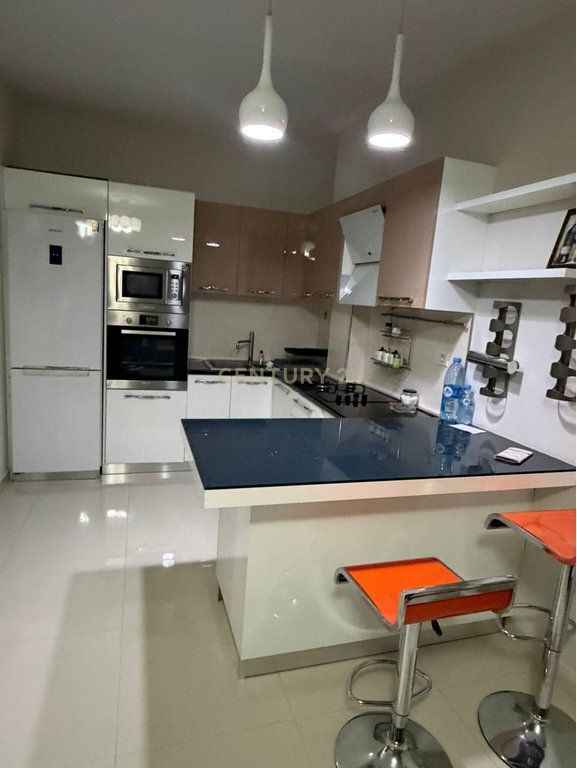 Jepet me Qira Apartament 1+1 në Astir – Komod dhe i Gatshëm për Banesë