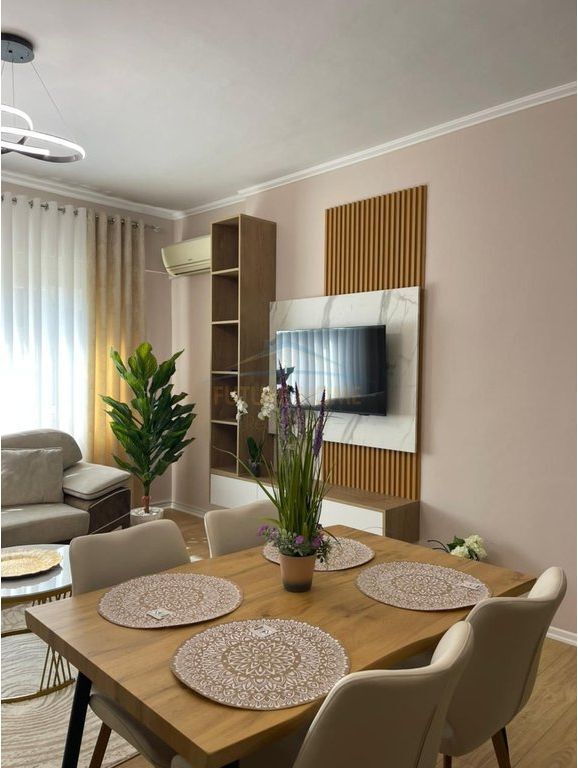 Rent, Apartment 2+1+2, Kristal Center, Paris Commune