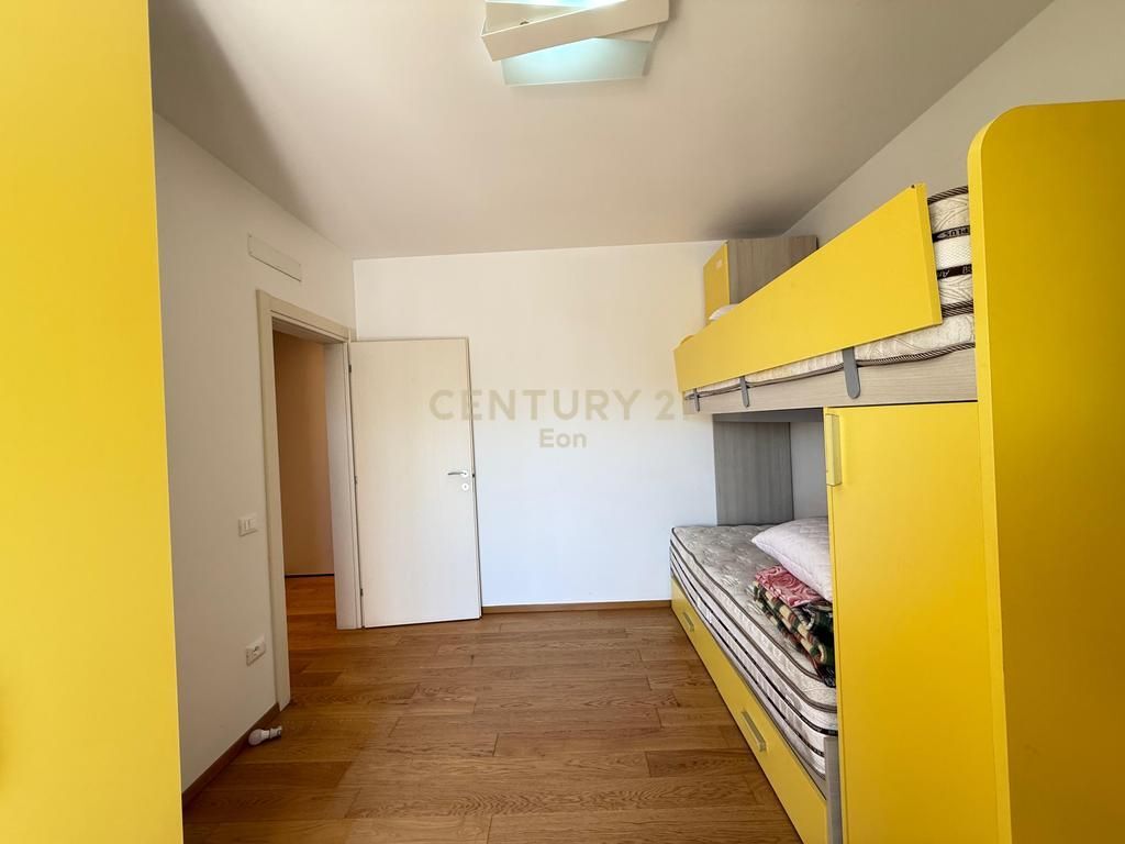 Apartament 2+1 me Depo për Shitje pranë UKD, Durres !