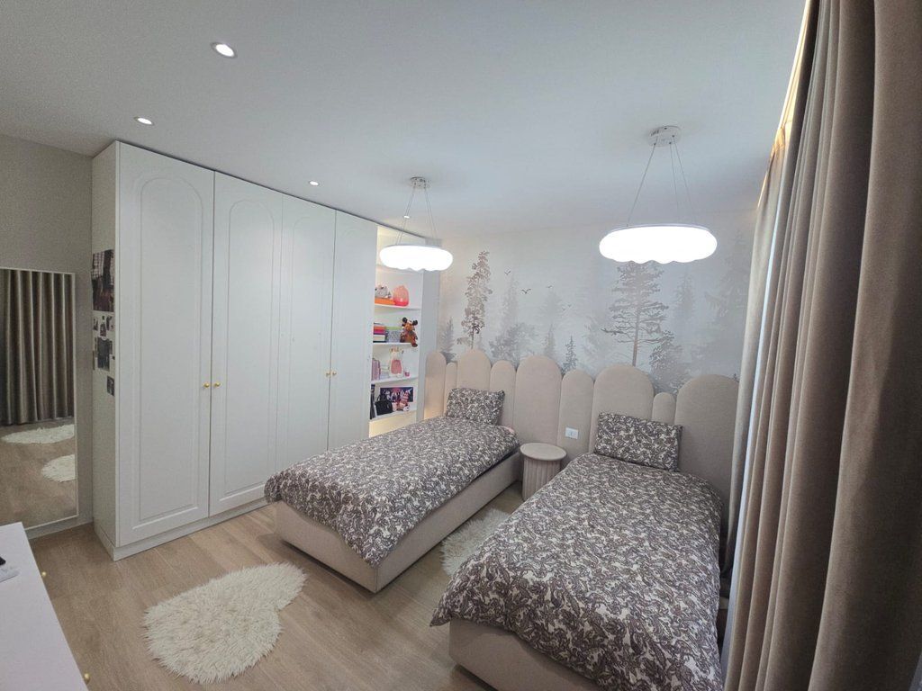 SHITET SUPER APARTAMENT LUKSOZ 2+2+2 ,RRUGA GJERGJ ARIANITI(PRANE JUMBO)!