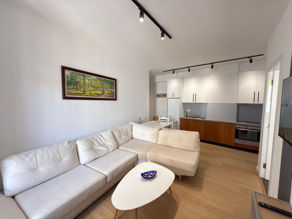 SHITET APARTAMENT 2+1 ASTIR (FRATARI)