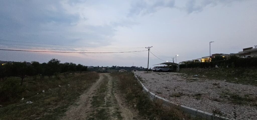 🏞 Shitet tokë truall me sipërfaqe 8,500 m² Shijak