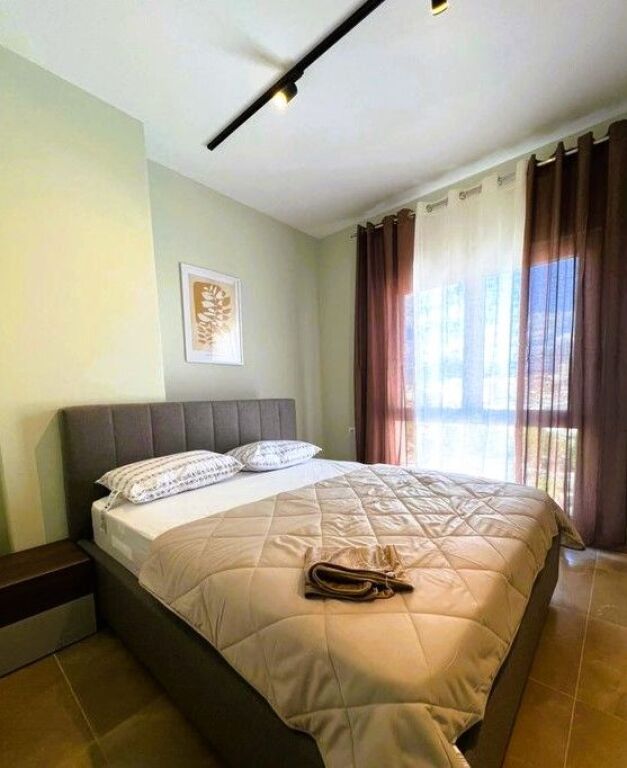Jepet me Qera Apartament 2+1+2 tek  Zogu i Zi