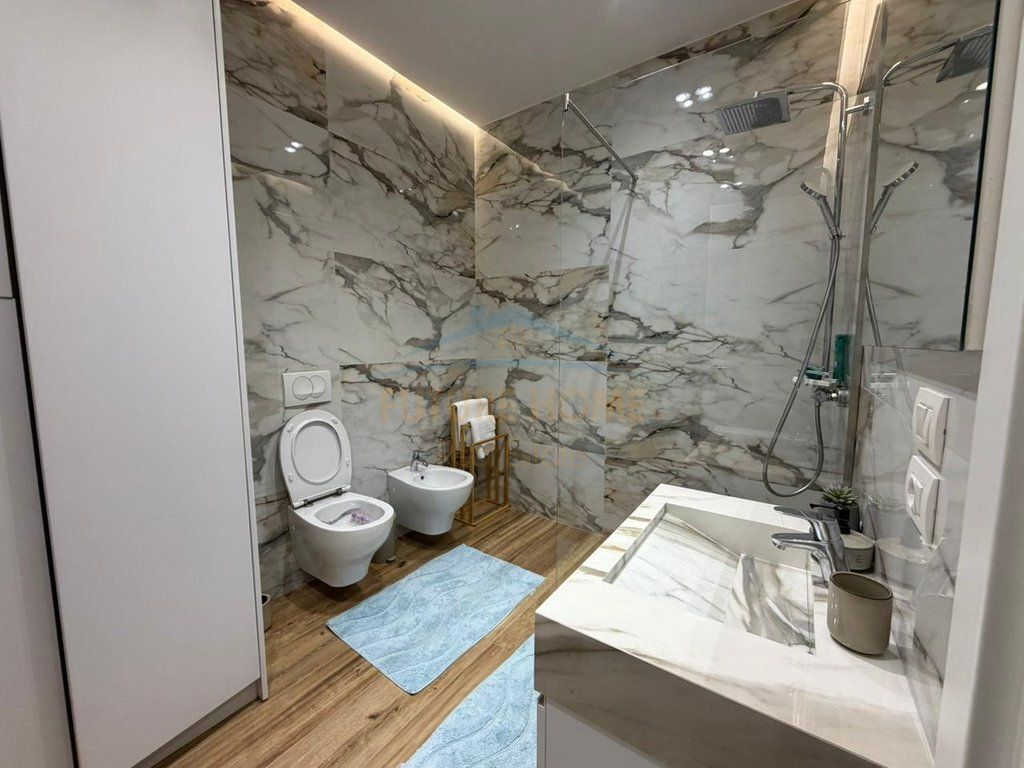 Qera, Apartament 2+1+2 , Rruga e Barrikadave , Tirane .
