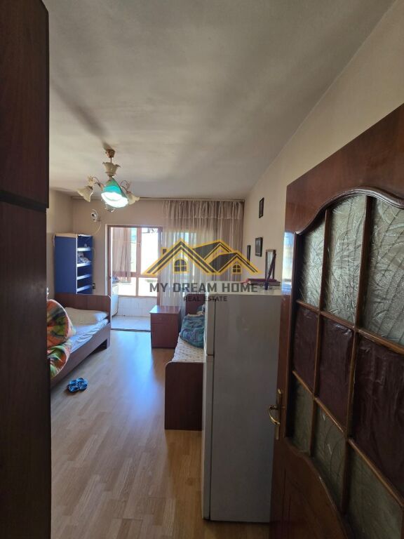Shitet, Apartament 1+1,Afer Spitalit , Durres