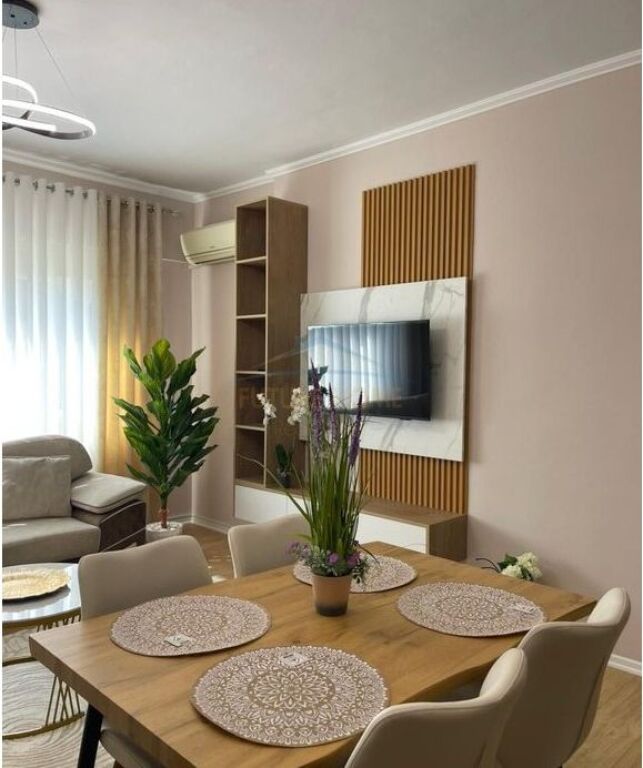 Qera, Apartament 2+1+2, Kristal Center, Komuna e Parisit