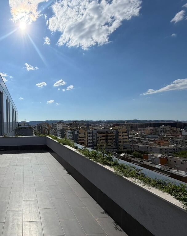 DUPLEKS LUKSOZ PER QERA TE SQUARE 21