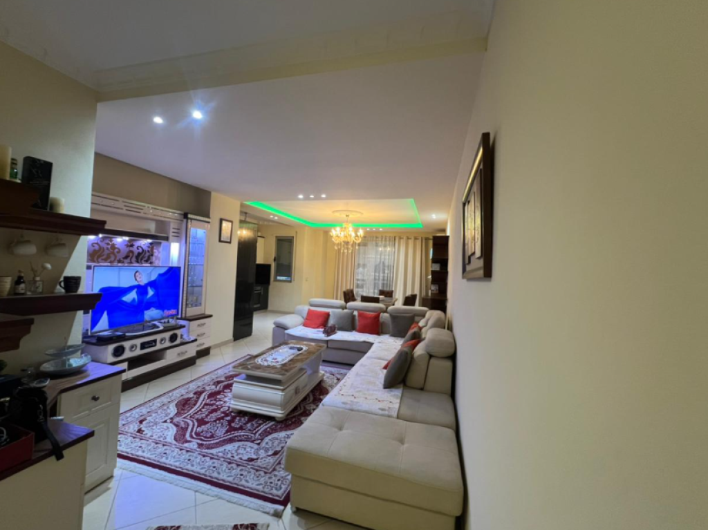 🏡 Appartamento in Affitto 2+1+2 – Fresk, vicino al Mercato Xhangolli