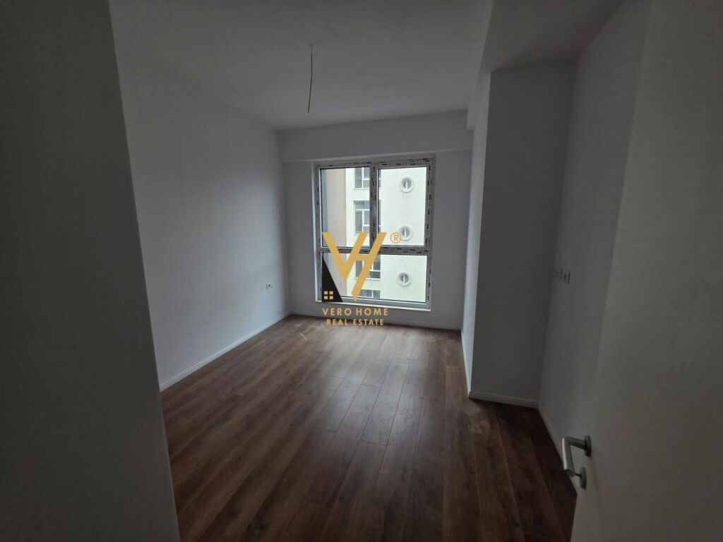 UFFICIO 70 M2 IN AFFITTO A 21 DHJETORI 50.000 LEKE