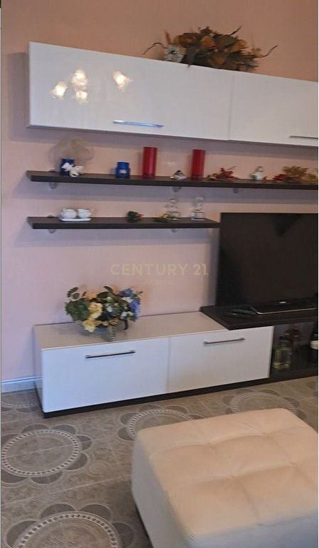 Apartament 2+1+2T me Pamje deti Me Qira në Vollga, Durrës
