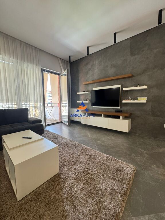 AFFITTASI APPARTAMENTO 2+1+2 BALCONI+1 POSTO AUTO " ALL'INTERNO DEL COMPLESSO DELIJORGJ" 1400 EURO