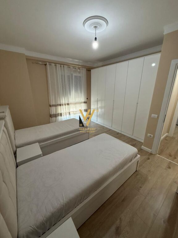JEPET APARTAMENT 2+1+BLK ME QIRA NE PASKUQAN 50.000 LEKE