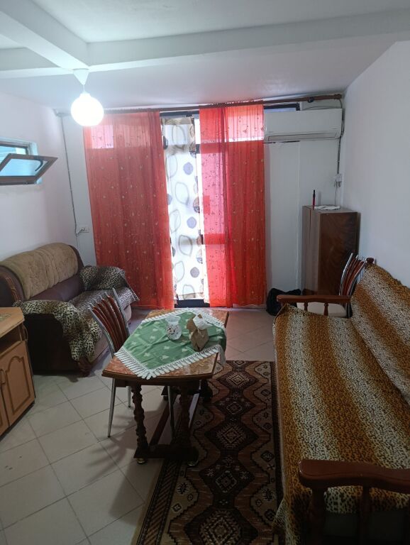 Qera | Shtëpi private 1 + 1 perball Pediatris | QSUT | 300 €/muaj