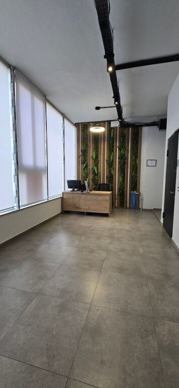 AMBIENTE PER UFFICI 750 m2, ASTIR