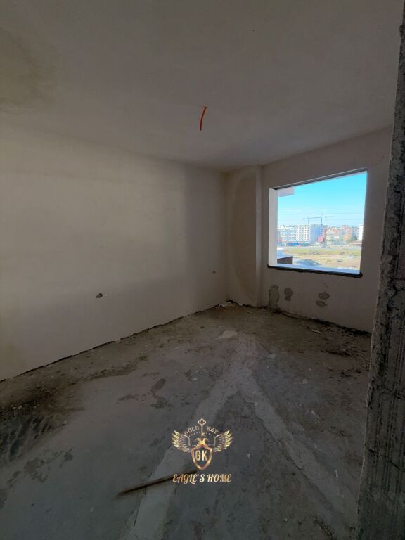 APARTMENT FOR SALE 📍 Address: Golem, near the sea