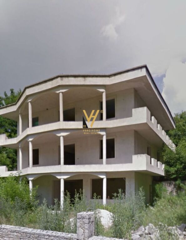 SHITET VILE 3 KATESHE NE ELBASAN 260.000 EURO