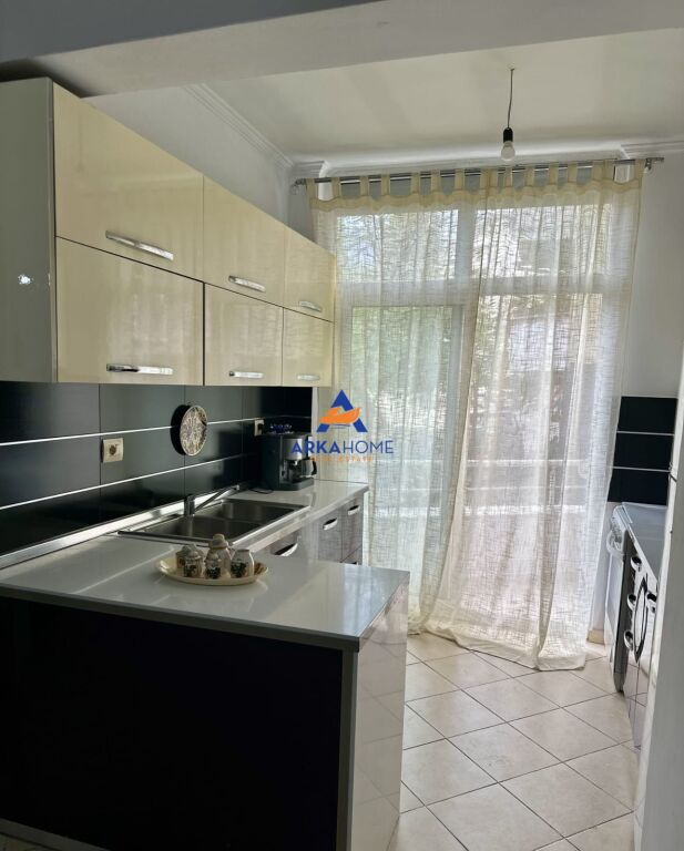 APPARTAMENTO IN AFFITTO 2+1+2 BALCONI "VICINO AL RISTORANTE FRESKU, FRESK" 600 EURO