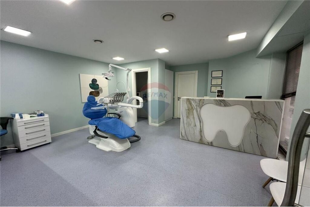 Dyqan per shitje Ali Demi