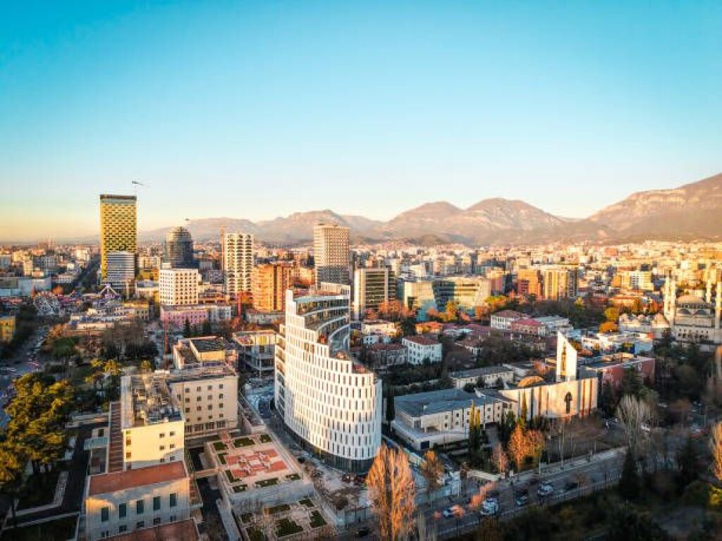 Apartments 1+1/2+1 for rent in Tirana!!!