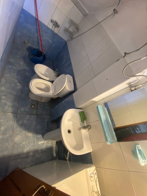 🏠 Appartamento 1+1 in affitto sopra l'ex Vecchio Mercato Elettrico, Tirana