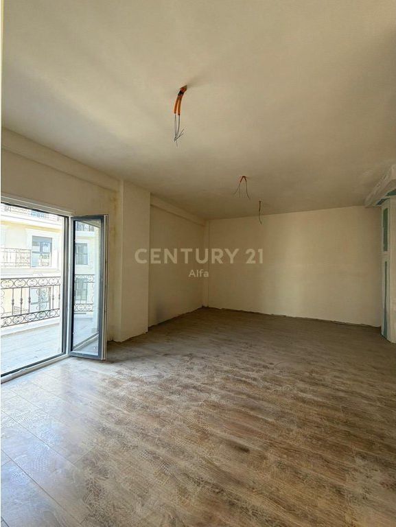 Shitet Apartament 2+1+2 Tualete tek Porta e Re, Mjullbathore – Komfort Maksimal