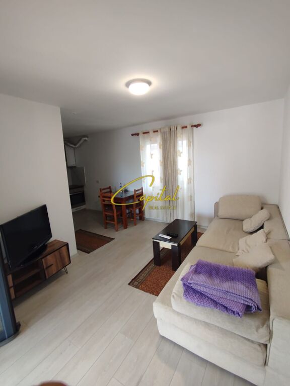 APARTAMENT ME QIRA 1+1 YZBERISHT 35.000 LEKE