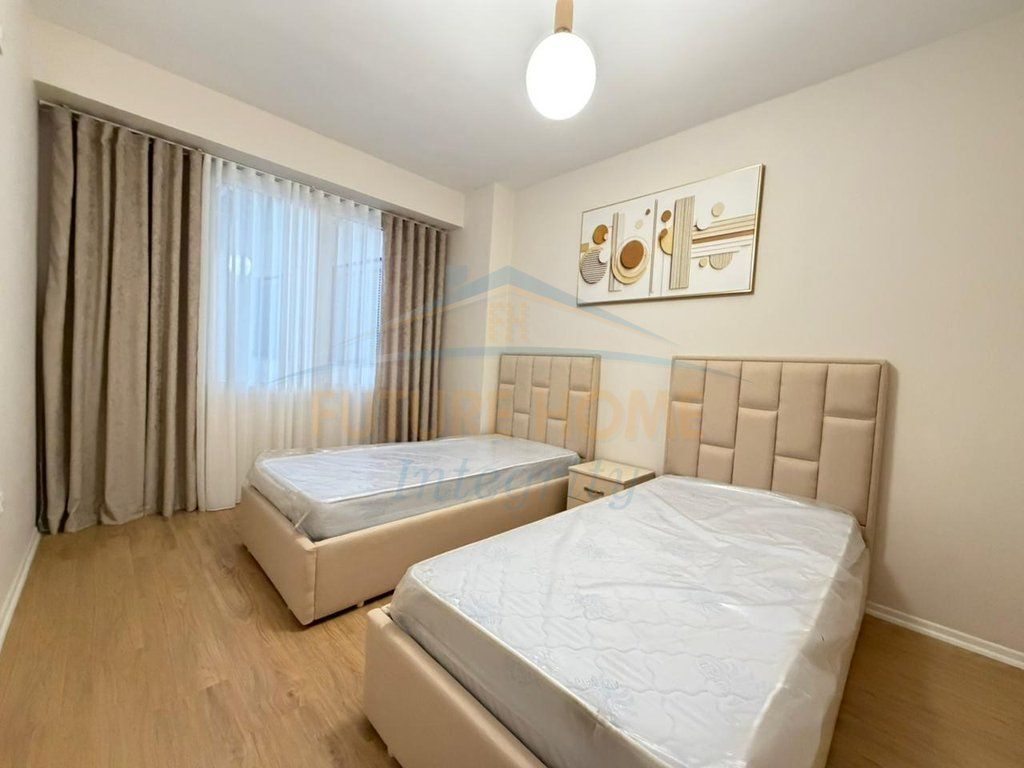 Shitet, Apartament 2+1, Yzberisht, Tiranë.