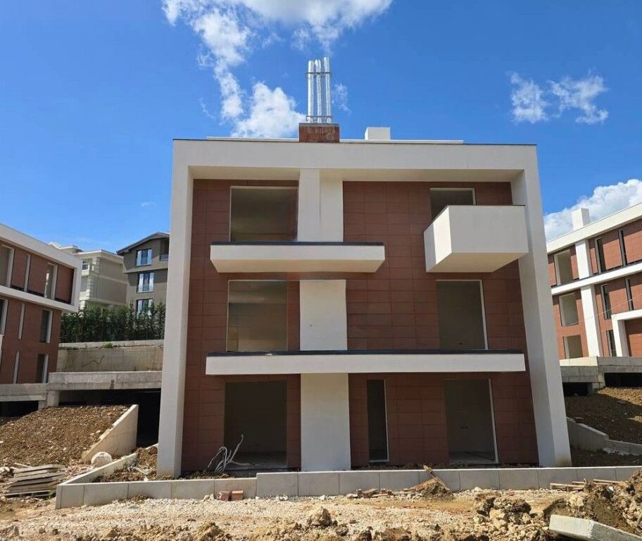 APARTMENT 3+1+2+2 Parking TULIPAN RESIDENCE