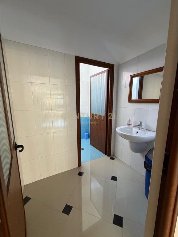 Ambient Komercial me Qira në Ish-Kënetë, Durrës