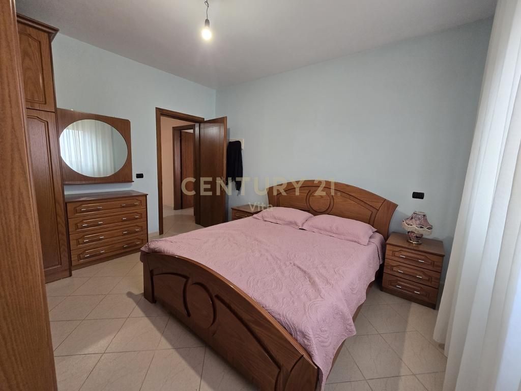 JEPET ME QIRA APARTAMENT 2+1+2 NE DURRES