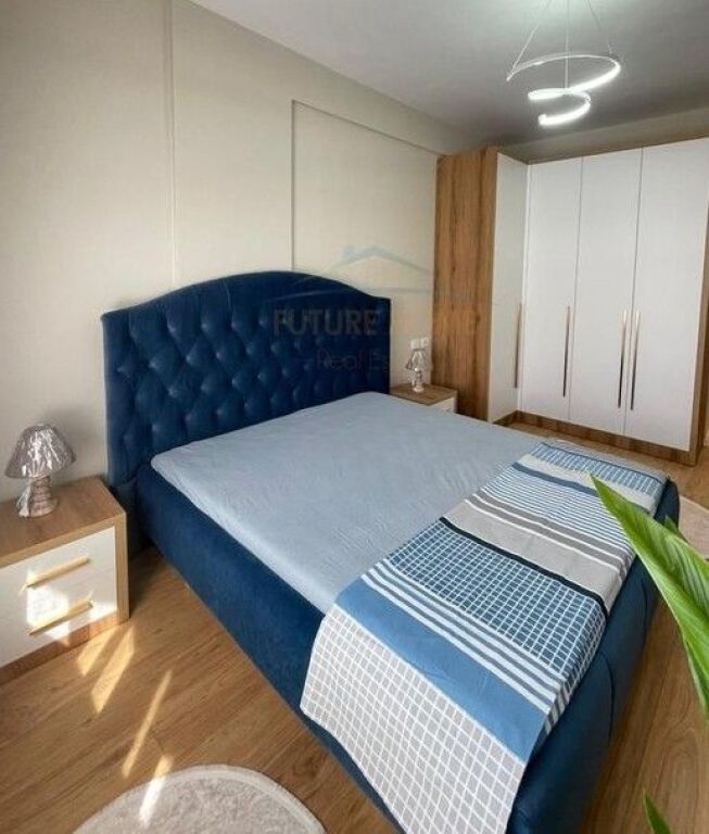 Qera, Apartament 2+1+2, Kristal Center, Komuna e Parisit