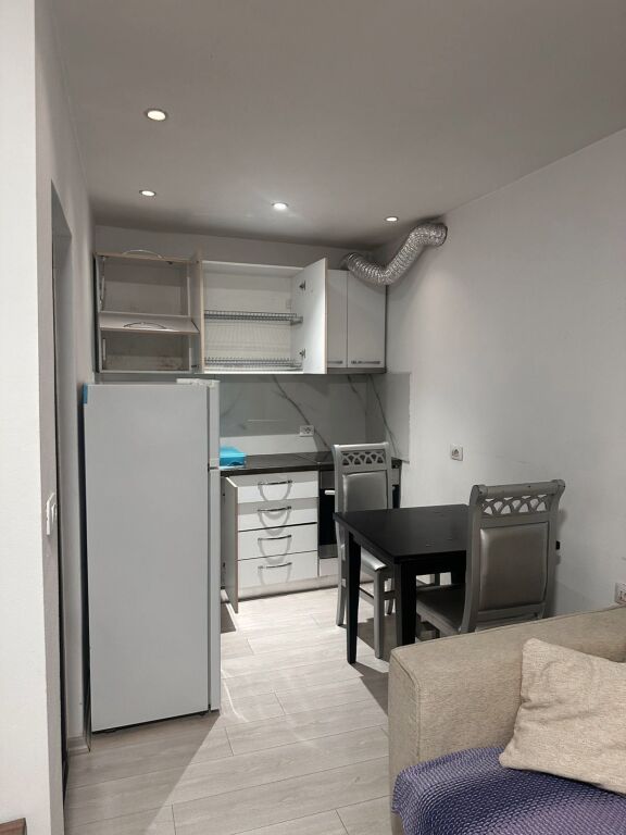 1+1 me Qira ne Yzberisht