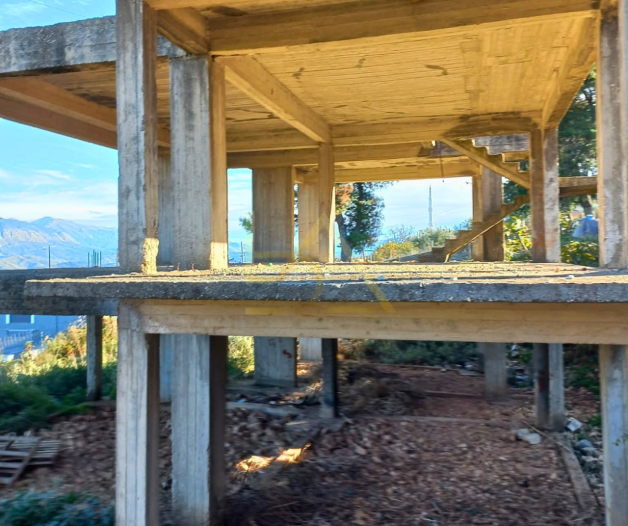 Shitet Ndërtesë – Sarandë