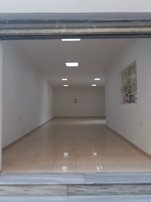 DYQAN ME QERA 100M2 RRUGA BARDHYL 100.000 LEKE FH-70730