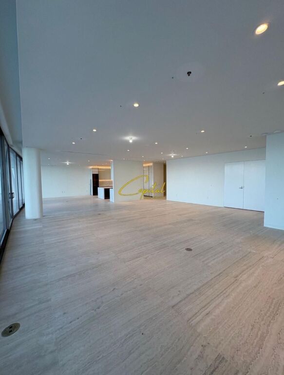 ZYRE ME QIRA 250 M2 KOMPLEKSI DELIJORGJI 2.500 EURO