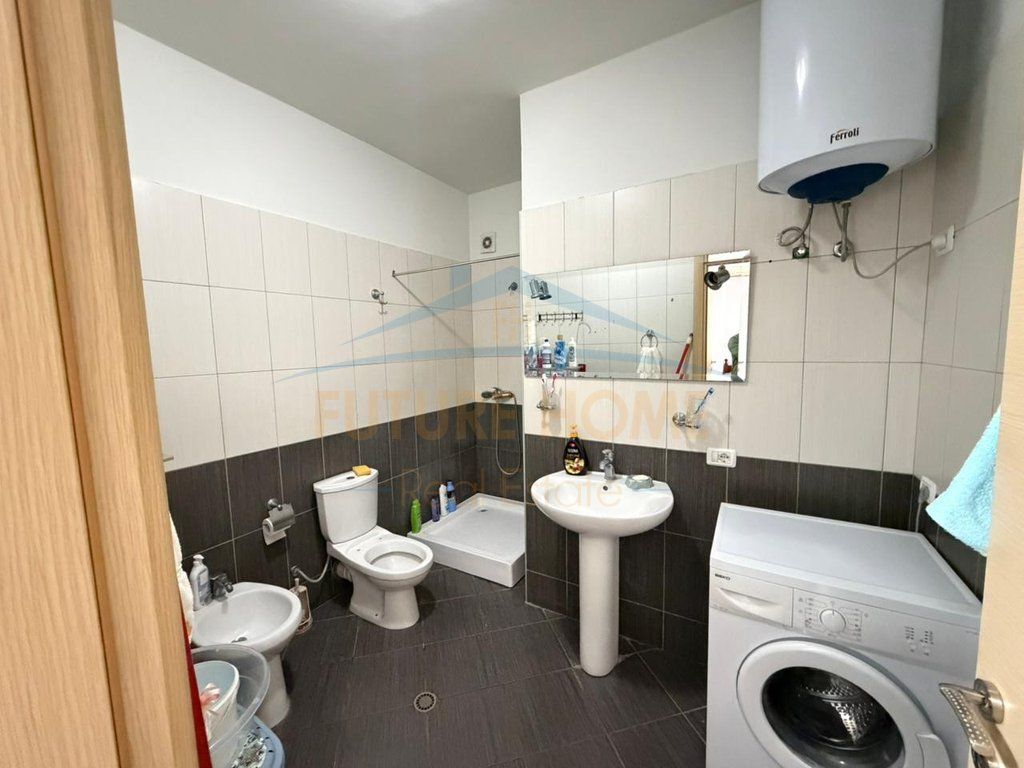 For sale, Apartment 3+1+2, Paris Commune, Tirana.