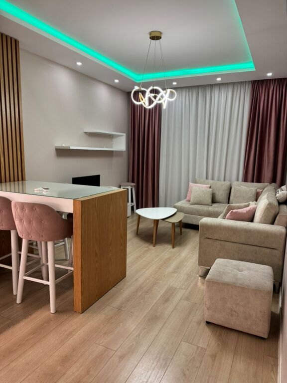 apartament 2+1 me qira tek Caza Italia