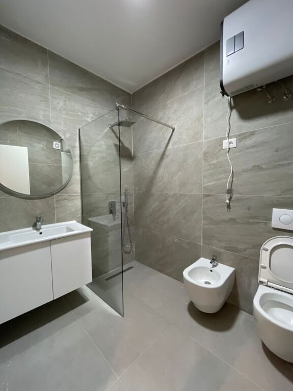 🏡 SHITET APARTAMENT 2+1 + BALLKON ILIRIA PLAZH DURRES