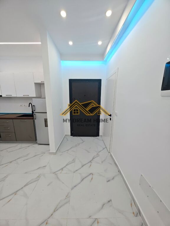APARTAMENT 1+1 NE QENDER DURRES, PER SHITJE!