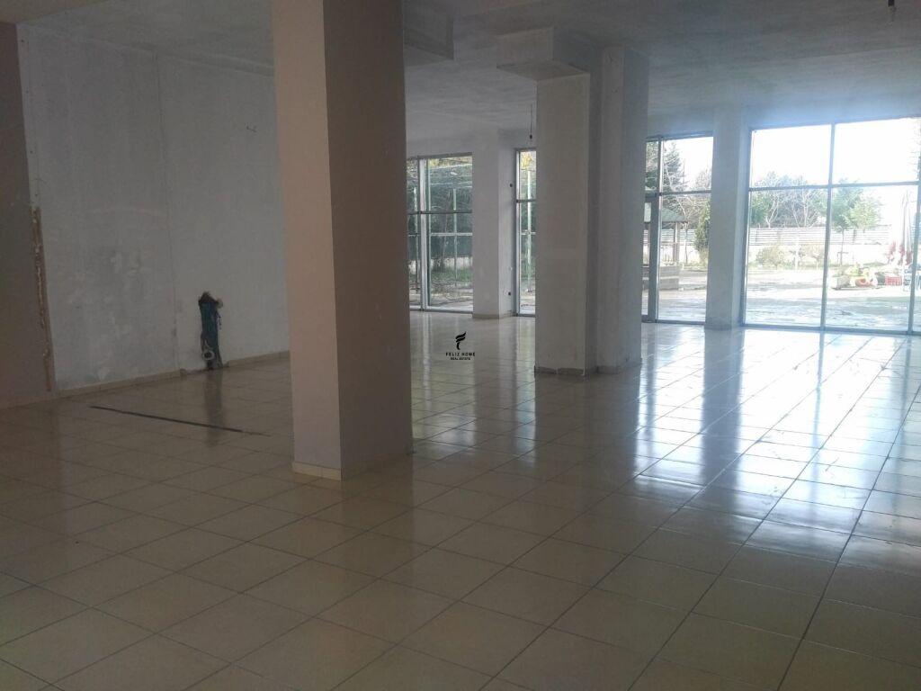 SHITET DYQAN 194 M2 CASA ITALIA 65.000.000 LEKE  FH-70840