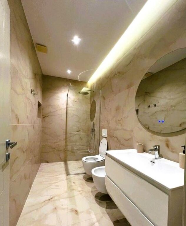 Jepet me Qera Apartament 2+1+2 tek  Zogu i Zi