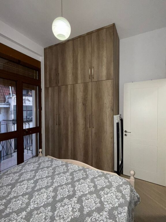 Jepet me qira apartament 1+1 tek Ish Blloku