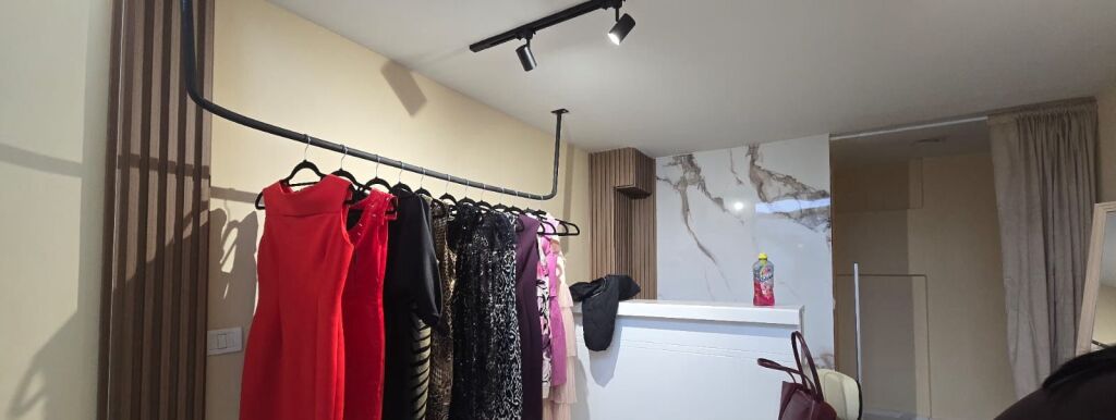 Qera | Ambjent Biznesi | Farkë | 300 €/muaj