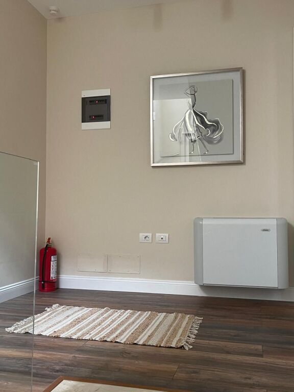 Qira, Vile, Liqeni i Farkes