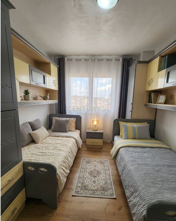 Apartament modern 2+1 me qira ne Xhamllik